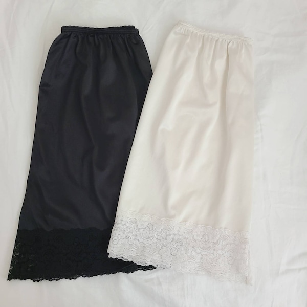 Set of 2 short half slips with lace coquette dollette skirts