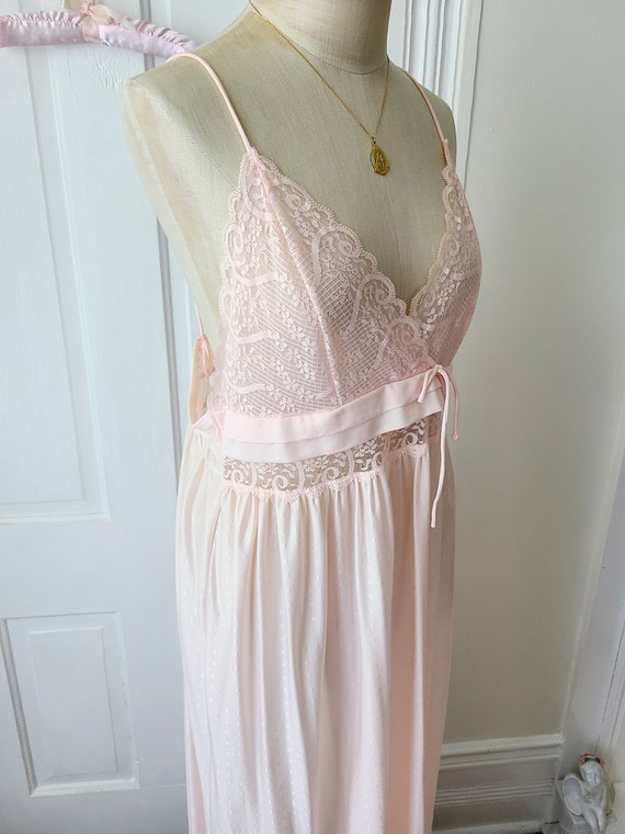 Romantic vintage ballet pink nightgown peignoir s… - image 3