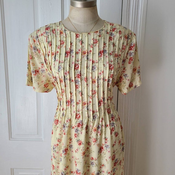 Vintage 90s cottagecore floral yellow tea dress Gem