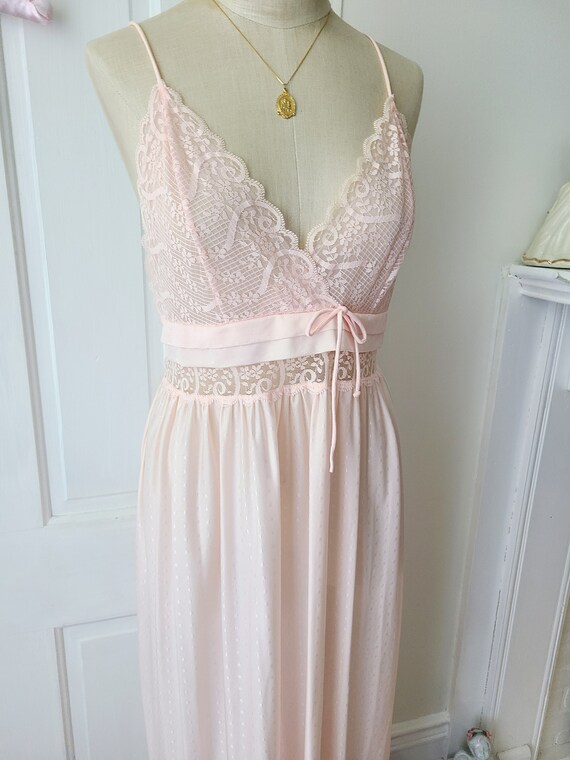 Romantic vintage ballet pink nightgown peignoir s… - image 4
