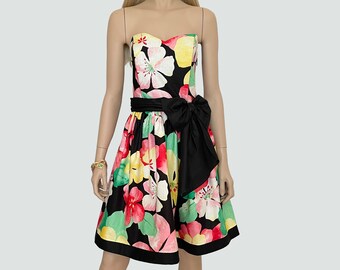 Vintage floral cotton bustier dress, 50s style, 1980’s dress  JOHN & PILL collection