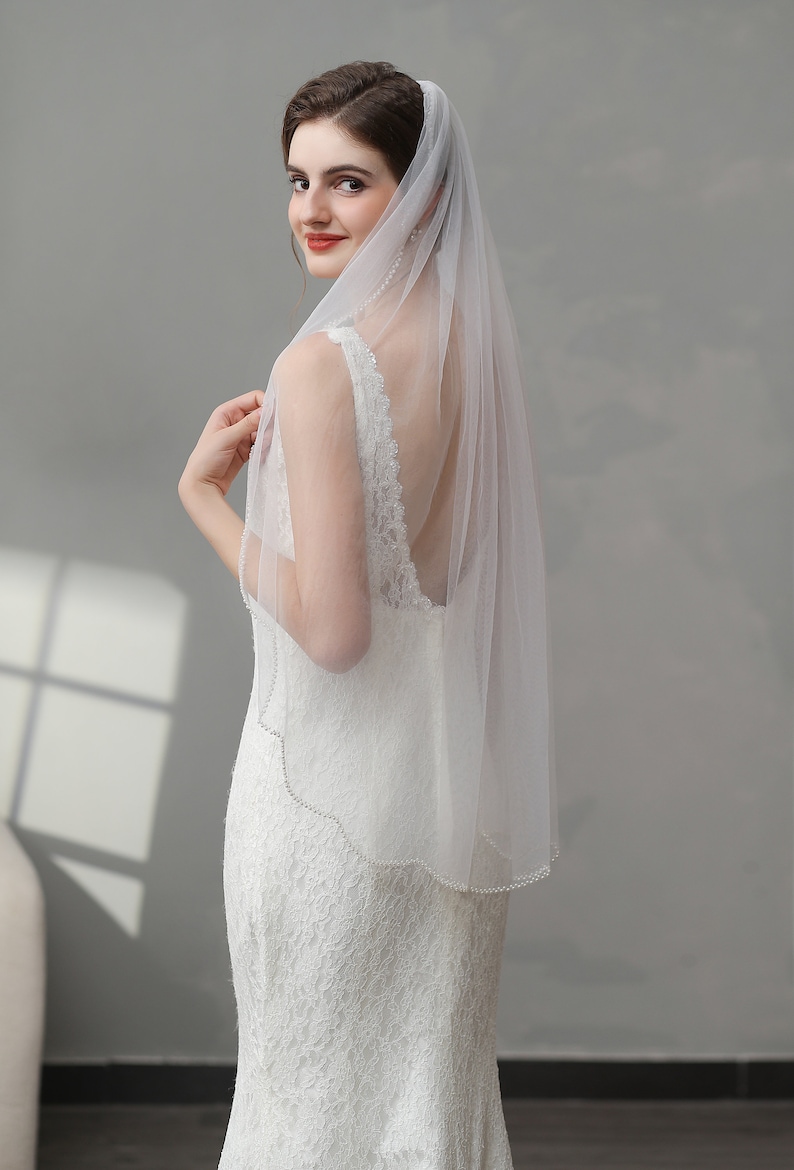 Pearls Edge Bridal Veil, Ivory Veil, Elegant Fingertip Veil, Scalloped Veil, Beaded Veil image 5