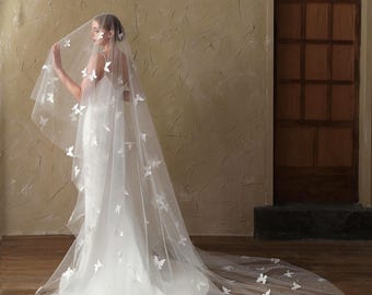 Pearls Bridal Veil with Blusher, Wedding Veil with Scattered 3D Butterflies, Cathedral Veil Long, Custom Veil Elegant, White Bridal Veil