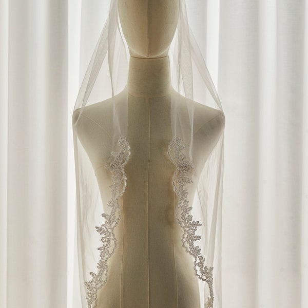 Voile de mariée dentelle, Voile de mariée dentelle, Voile de bord dentelle florale, Voile de mariage sol, Voile festonné, Bout des doigts de voile, Voile personnalisé ivoire