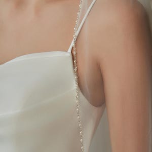 Beaded Pearls Trim Bridal Veil, Wedding Veil with Pearls Trim, 1 Tier Short Veil, Simple Crystal Veil, Custom White Wedding Veil