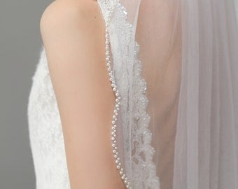 Pearls Edge Bridal Veil, Ivory Veil, Elegant Fingertip Veil, Scalloped Veil, Beaded Veil