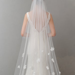 Petals Bridal Veil, Romantic Cathedral Veil, Veil with flowers, Scatteredd Petals Veil, Veil for Wedding, Bride Veil image 8