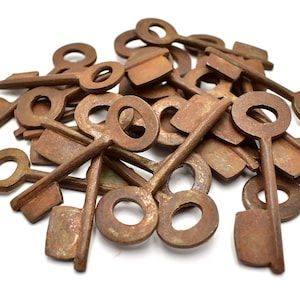 Ungeschnittene antike Skelett-Schlüssel, Skelett-Schlüsselrohlinge, alte Schlüssel für Schmuckdesign, geänderte recycelte Kunst, Industrielle Kunst-Lieferung, 1 SCHLÜSSEL PRO LOT