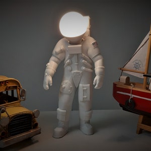 Apollo Astronaut Lamp - Desk Lamp | 3D Printed Handmade Sculpture | Space Art Lighting | Bedroom Night Light | Space Lamp Gift