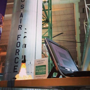 Lampa rakietowa Apollo 11 Saturn V zdjęcie 4