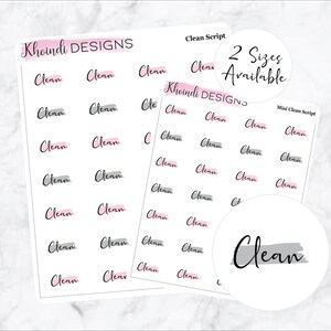 Puede incluir: Dos hojas de pegatinas con la palabra "Clean" escrita en letra cursiva. Las pegatinas son de dos tamaños y tienen un diseño de acuarela rosa y gris. El texto "Clean Script" y "Mini Clean Script" también es visible en las hojas.