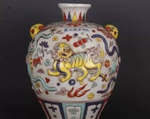 Chinese antique porcelain vase,Chinese Ming Dynasty Chinese art china Xuande marked enchase famille verte mei vase hand painted ceramic