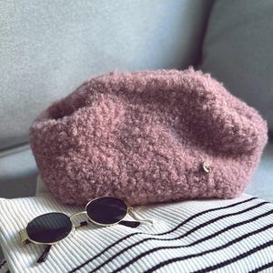 Boucle cozy clutch