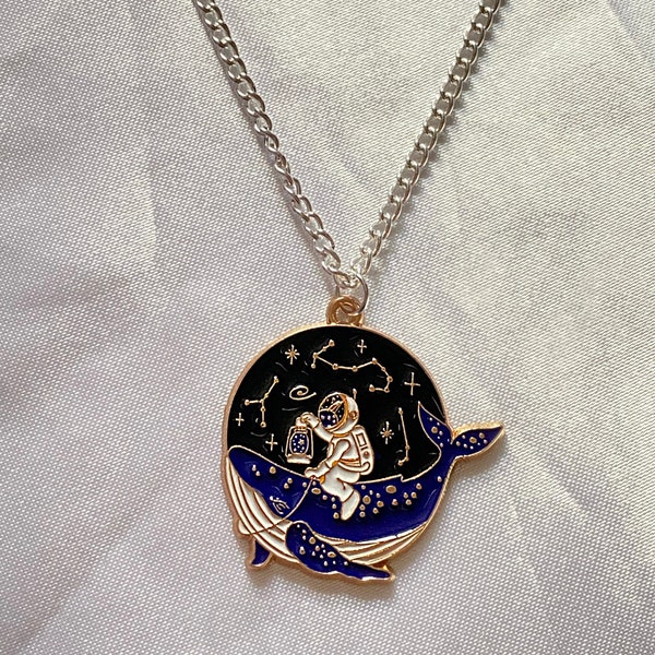 subtil bts whalien 52/ mikrocosmos/ rm mono moonchild inspiré collier pendentif ! livré avec une carte photo BTS GRATUITE