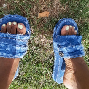 Distressed denim slides image 6