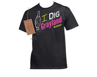 1-I DIG GRAYLAND Washington Pink Logo Razor Clam Clamming Digging Unisex Graphic Design Printed t-shirt beach coast vacation Trip Wear