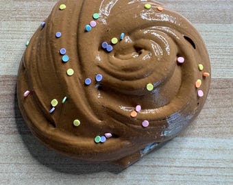 Slime de mantequilla de brownie cósmico