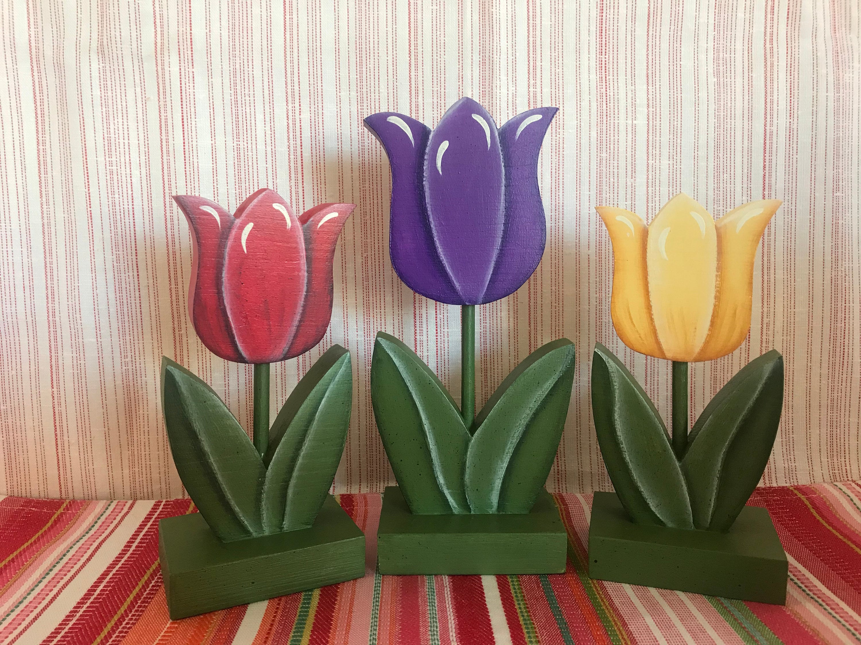Wooden bright spring tulips. Hand painted set of three Etsy
