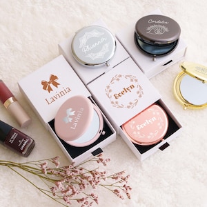 Compact Mirror: Custom Engraved Birth Flower (Bridesmaid or Travel), Mother's Day gift