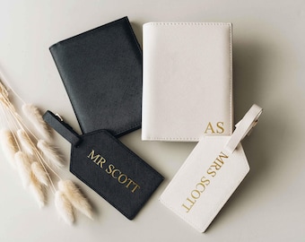 Custom Bridal Party Gifts,Mr & Mrs Passport Holder,Luggage Tag for Couple,Honeymoon Gifts,Personalized Passport Cover, Mother's Day Gift<2D>