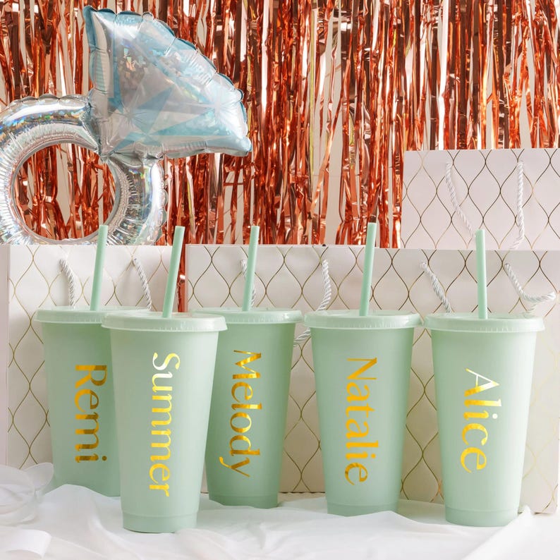 Vasos personalizados para damas de honor, vaso para despedida de soltera, vaso térmico de 710 ml con nombre, propuesta para damas de honor, recuerdos para fiestas de verano. imagen 12