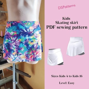 Può includere: Gonna da pattinaggio tie-dye multicolore su manichino. La gonna presenta un vivace mix di tonalità blu, viola, rosa e giallo. L'immagine include anche un modello di cucito PDF per gonne da pattinaggio per bambini, taglie Kids 4 a Kids 16.