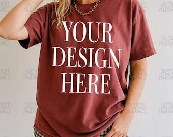 Crimson Comfort Colors Mockup Crimson skjorta Mockup Comfort Colors 1717 Mockup Överdimensionerade skjorta Mockups Trendig C1717 Mockup Crimson Mockup