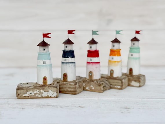Handcrafted Driftwood Miniature Lighthouses – Coastal Nautical Decor