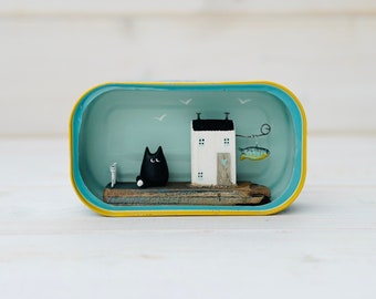 Sardine Tin Cat’s Cottage. Driftwood scene.