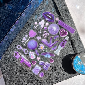 Adesivos estéticos roxos, adesivos Y2K, adesivos de diário de sucata, adesivos de lâmpada de lava, adesivos de cristal, adesivos de laço, detalhes de diário