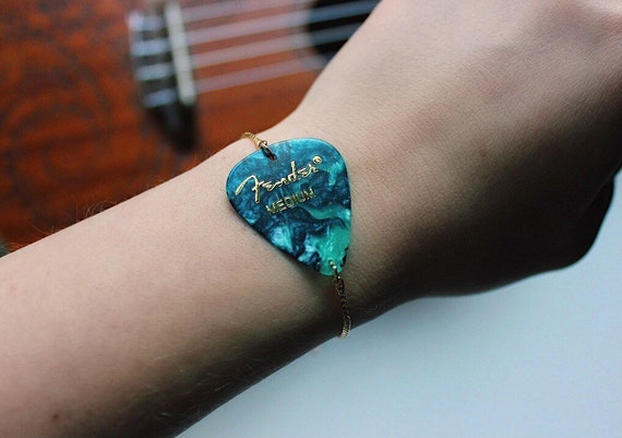 Guitar Pick Bracelet Skin-friendly Protect Fingers Thumb Finger Guitar  Celluloid | eBay