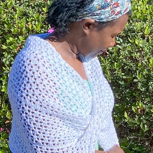 Crochet Mobius Scarf Pattern, Light Lace Infinity Scarf (PDF Pattern)