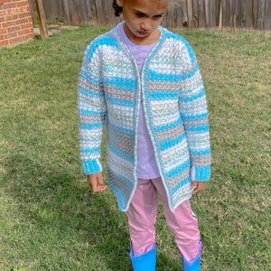 Häkelanleitung, Kinderhäkeljacke, Mädchen häkeln, Strickjacke für Kleinkinder, Pre-Teens-Strickjacke, texturierte Häkeljacke