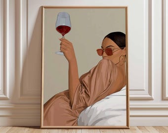 Chique vrouw met wijnkunstprint | Modern minimalistisch decor