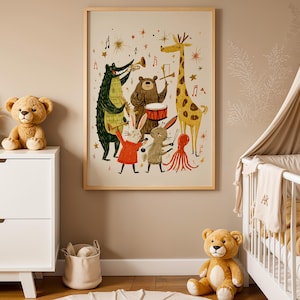 Peut inclure: Une affiche encadr&eacute;e repr&eacute;sentant un groupe d'animaux. L'illustration montre un alligator vert jouant de la trompette, un ours brun &agrave; la batterie, une girafe, un lapin, une souris et une pieuvre. Des notes de musique et des &eacute;toiles ornent le fond.