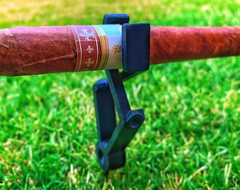 Cigar Grip Tee - Cigar Holder - Gift Idea - Golf Tee - Golf - Guy Gift - Gift for him - Stoggie Holder - Cigar Accessory