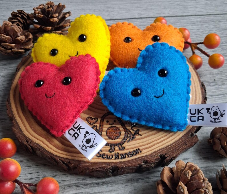 Smiling heart pocket hug, felt hand sewn keyring, personalised letterbox gift image 17