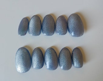 Light Blue Magnet Cat-Eye Velvety Shimmer Press On Nails
