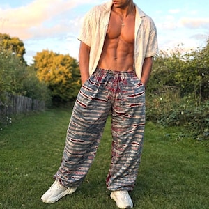 Pantalones de algodón con estampado de tigre y teñido anudado, hechos a mano: pantalones unisex estilo boho para festivales, talla única.