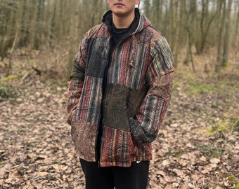 Veste d'hiver unisexe| Patchwork | Veste à patchs avec intérieur en polaire | Fait main | Respectueux de l'environnement | Bohème | Hippie | Sweat à capuche zippé| Spirituel |