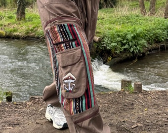 Hippie Baumwollhose | Hippy Festival Hose| Pilz Stickdesign | Boho Yoga Haremshose | Hergestellt in Nepal | Nachhaltige Mode |