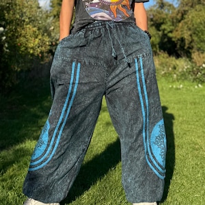 Hippiebyxor i överstorlek | Unisex | 100 % bomullstyg | Festivalbyxor | Miljövänliga | Tillverkade i Nepal