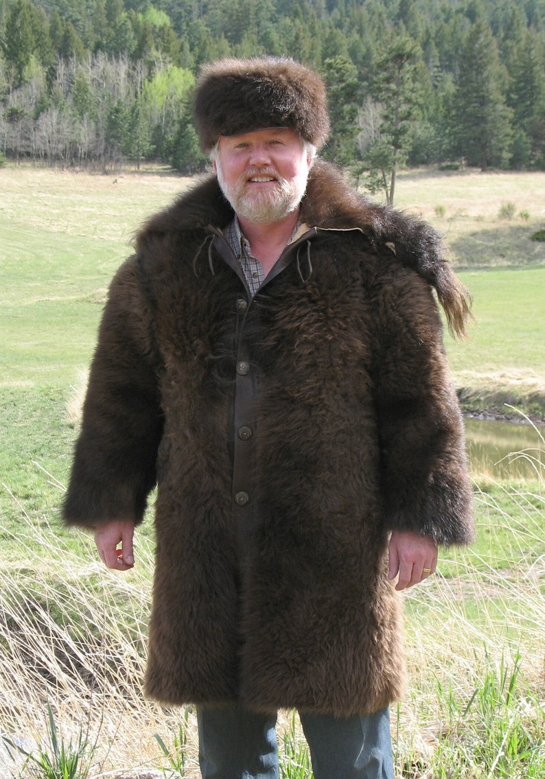 Шкура бизона. Пальто из бизона. Мех бизона. Buffalo Coat. Купить шубу Буффало мужские.