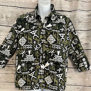 Island Chic Green Tiki Print Ladies Hawaiian Shirt Jacket - 3/4 Sleeve - NEW - Made in USA