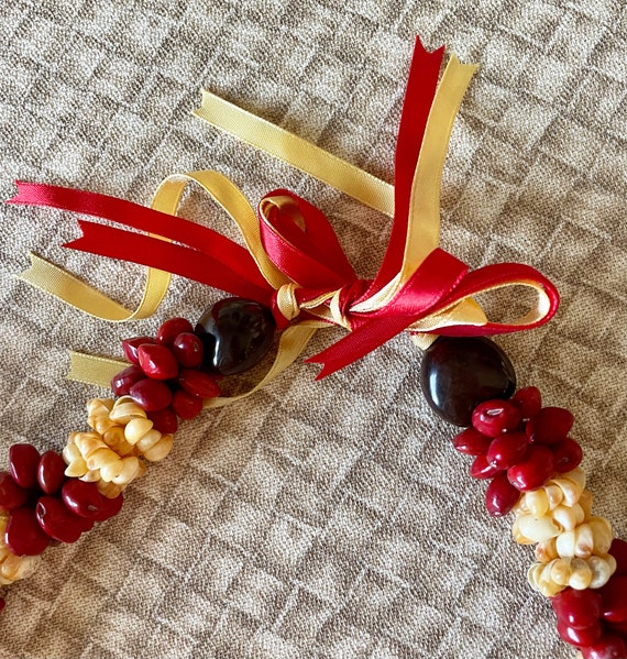 28" Mongo Shell and Ula'Ula Hawaiian Lei Necklace… - image 3