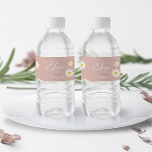 Etichette per bottiglie di compleanno della margherita Etichette per feste modificabili della margherita Etichette per bottiglie d'acqua modificabili della margherita Boho Etichette stampabili del fiore della margherita Boho DO