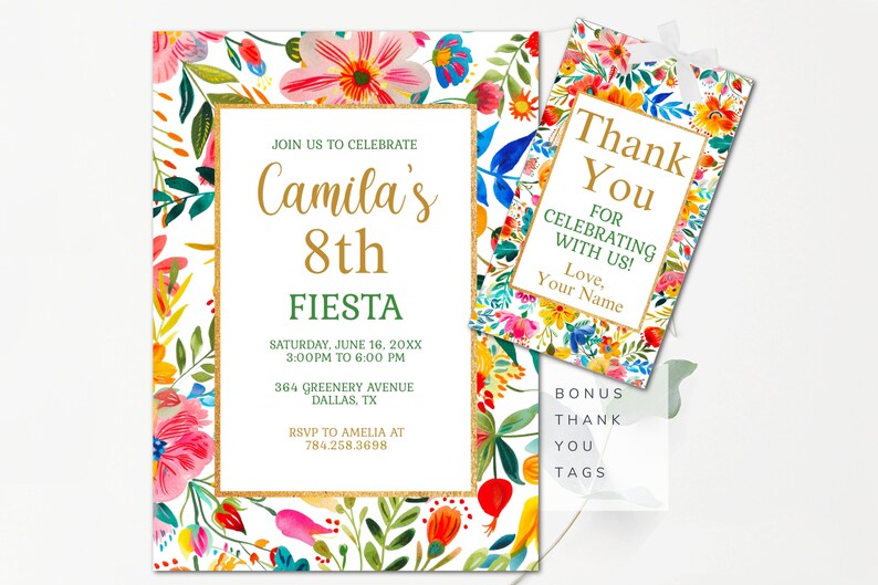 Puede incluir: Una invitaci&oacute;n floral colorida para una fiesta de cumplea&ntilde;os de 8 a&ntilde;os para una ni&ntilde;a. La invitaci&oacute;n presenta un borde dorado y el texto "Camila's 8th Fiesta". La invitaci&oacute;n tambi&eacute;n incluye la fecha, la hora y la ubicaci&oacute;n de la fiesta. La parte posterior de la invitaci&oacute;n presenta una etiqueta de agradecimiento con un dise&ntilde;o floral.