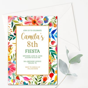 Puede incluir: Una invitaci&oacute;n floral colorida con un borde dorado. El texto dice "&Uacute;nete a nosotros para celebrar el octavo cumplea&ntilde;os de Camila. S&aacute;bado 16 de junio de 20XX de 3:00 PM a 6:00 PM 364 Greenery Avenue Dallas, TX RSVP a Amelia al 784.258.3698"