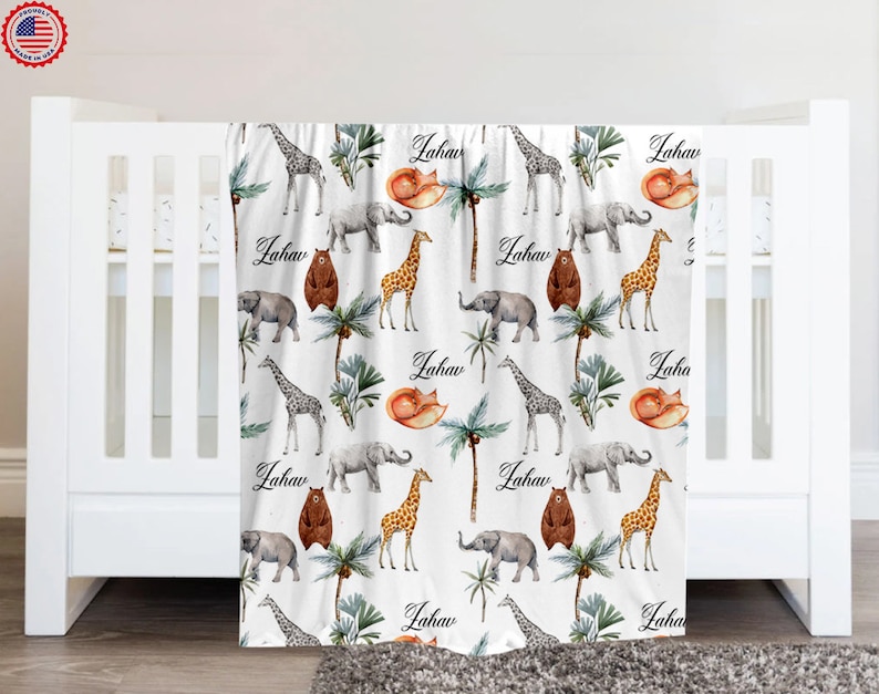 Personlig babyfilt, djursafarifilt, anpassad babyfilt, Minky babyfilt, babypresent, babyshowerpresent, anpassad matchande kudde bild 1