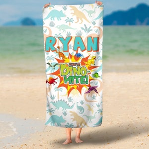 Dino Mite Personalisierte Strandtuch, personalisierte Dinosaurier Strandtuch, Kinder Handtuch, Jungen Geschenk, Sommer Pool Party, benutzerdefinierte Handtuch, Gastgeschenke